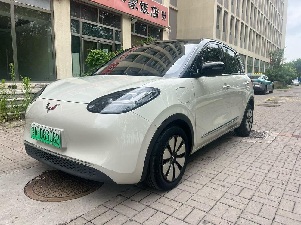 Wuling Bingo 2023 — фото автомобиля 1