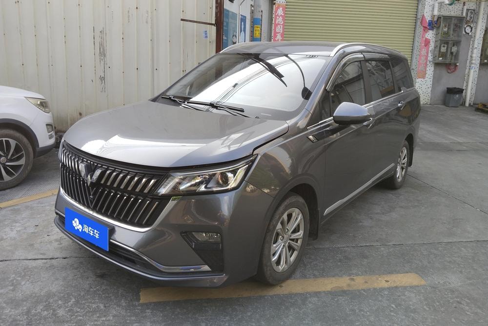 Wuling Jiachen 2022 — фото автомобиля