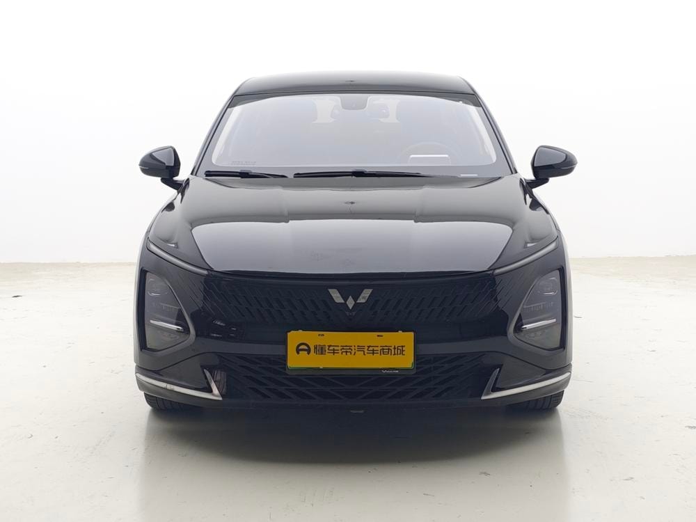 Wuling Starlight PHEV 2023 — фото автомобиля