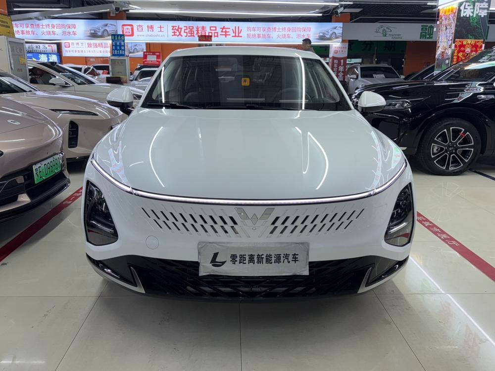 Wuling Starlight PHEV 2025 — фото автомобиля