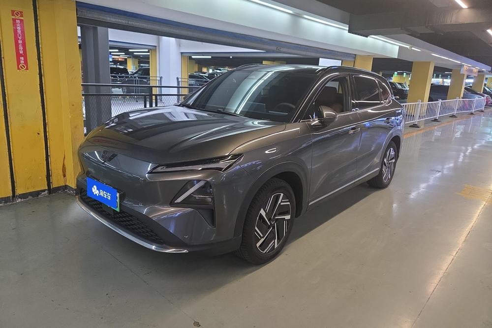 Wuling Starlight S EV 2024 — фото автомобиля