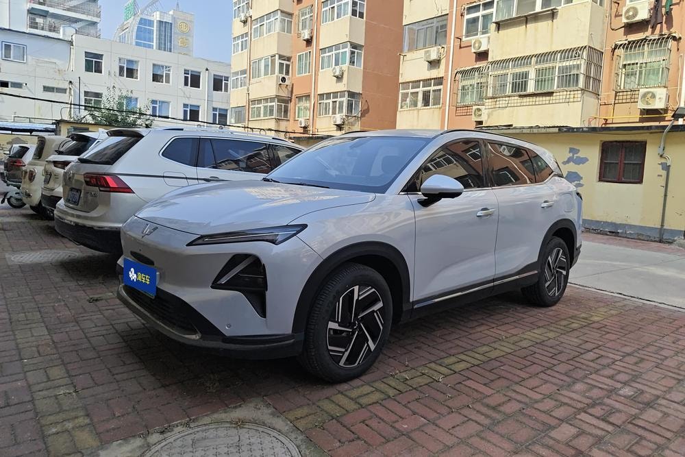 Wuling Starlight S PHEV 2024 — фото автомобиля 1