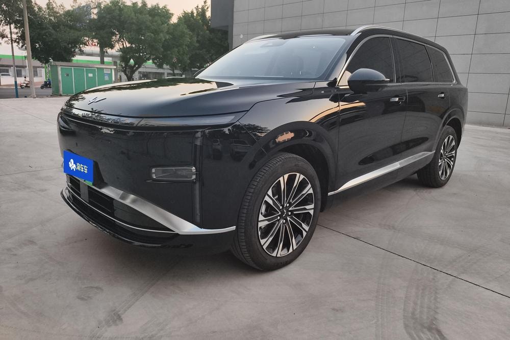 Wuling 星光L 2026 — фото автомобиля 1