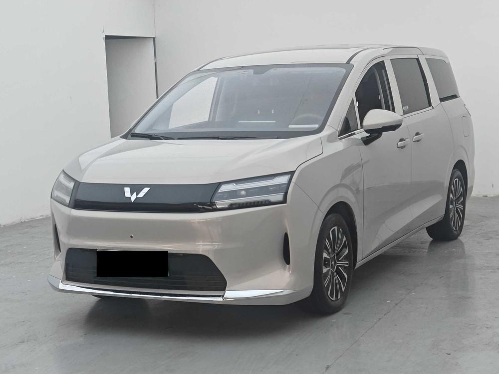 Wuling Xingguang 730 EV 2025 — фото автомобиля 1