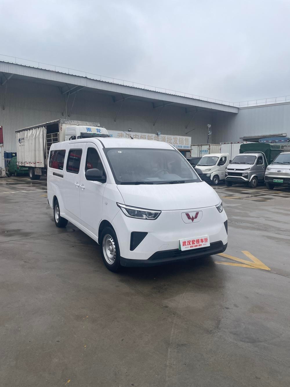 Wuling Yangguang 2024 — фото автомобиля