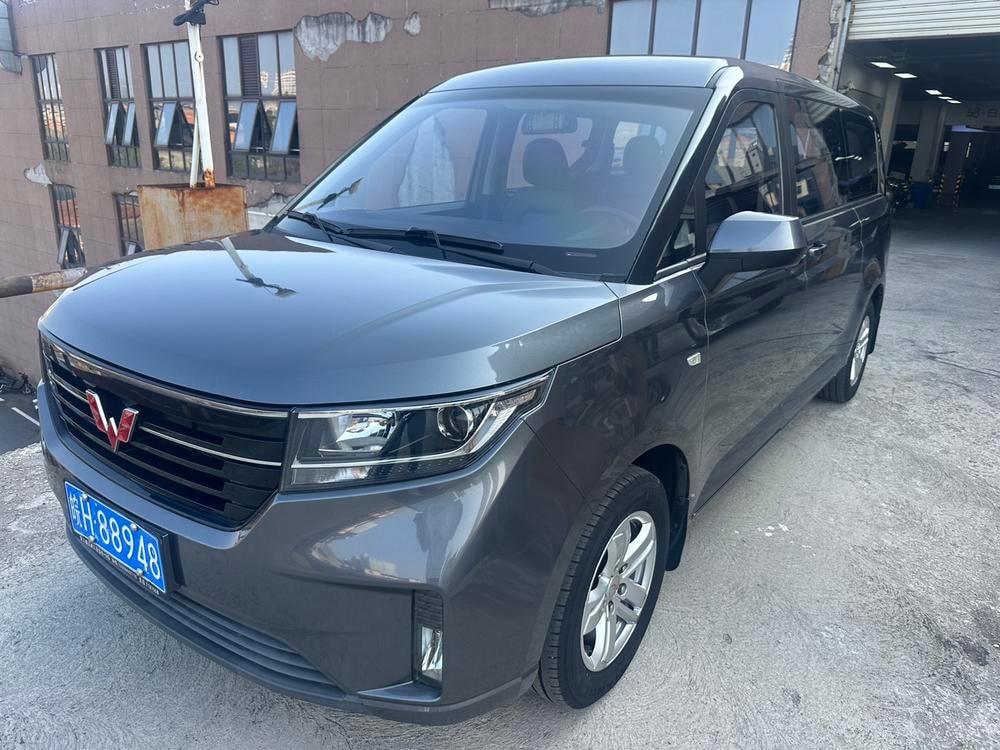 Wuling Zhengcheng 2021 — фото автомобиля