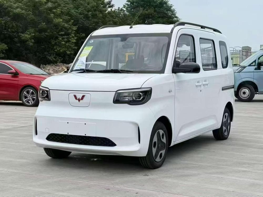 Wuling Zhiguang EV 2025 — фото автомобиля