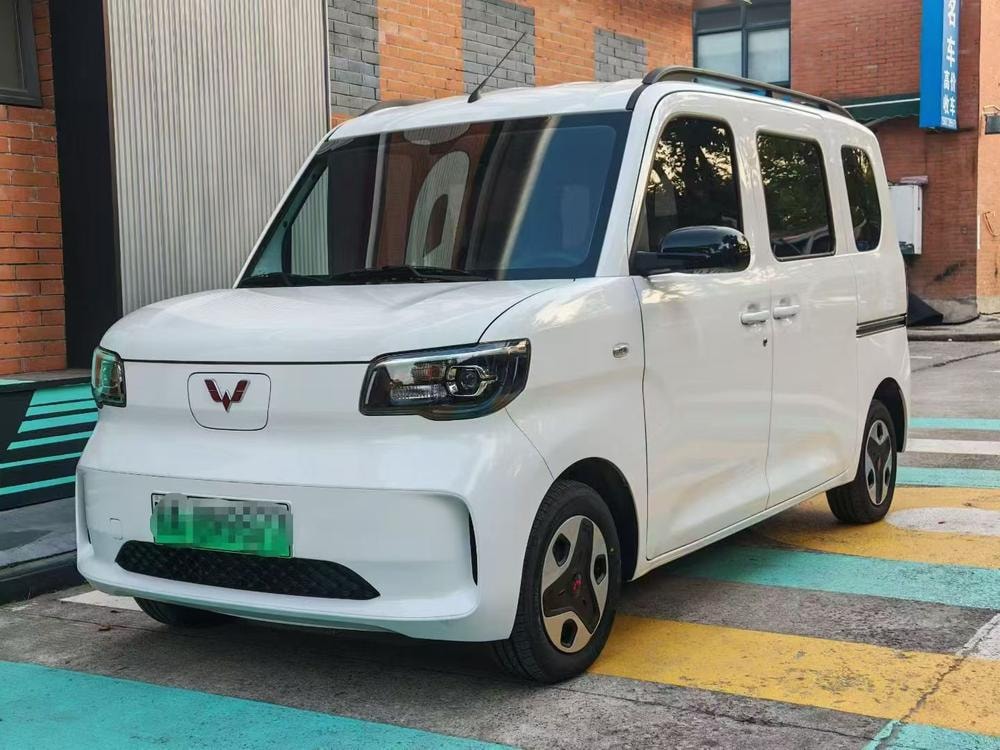Wuling Zhiguang EV 2025 — фото автомобиля 1