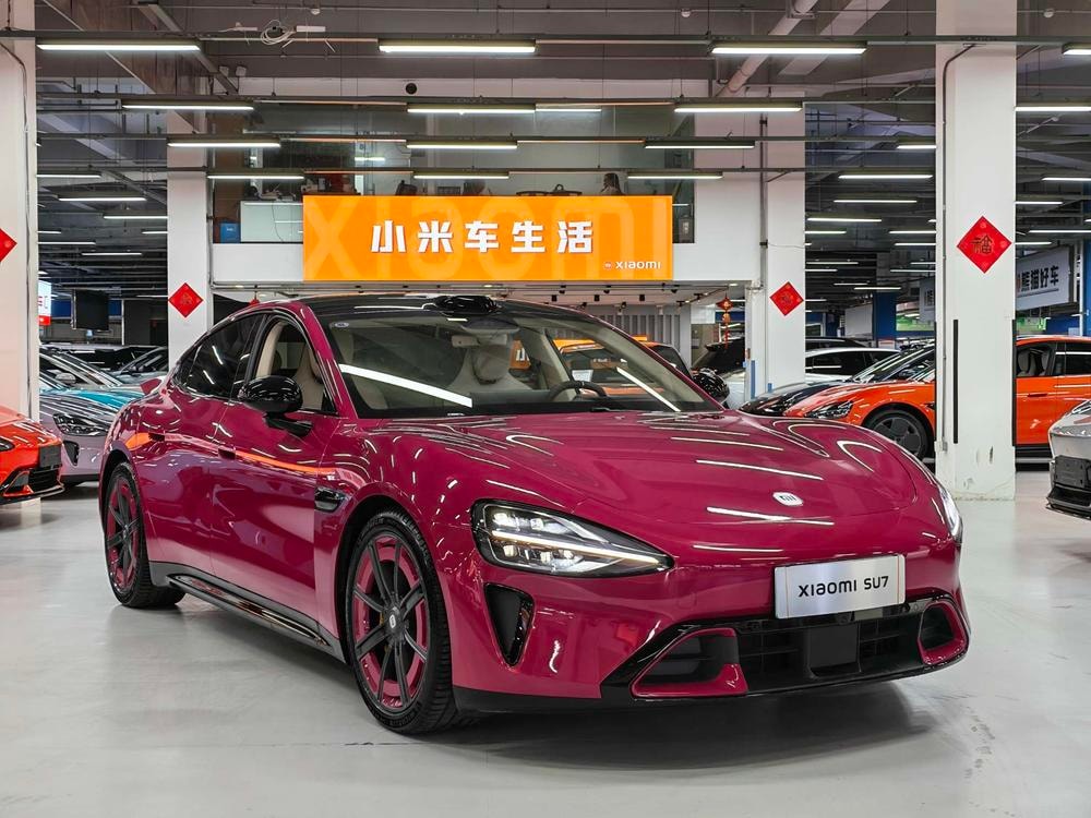 Xiaomi SU7 2026 — фото автомобиля
