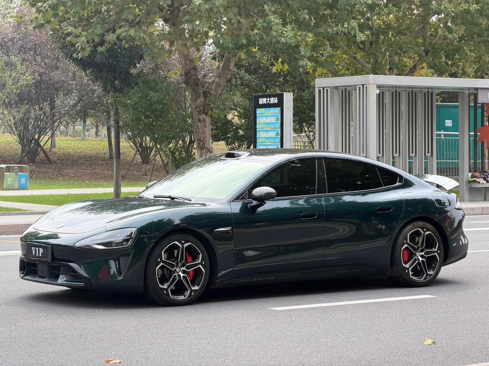 Xiaomi SU7 2026 — фото автомобиля