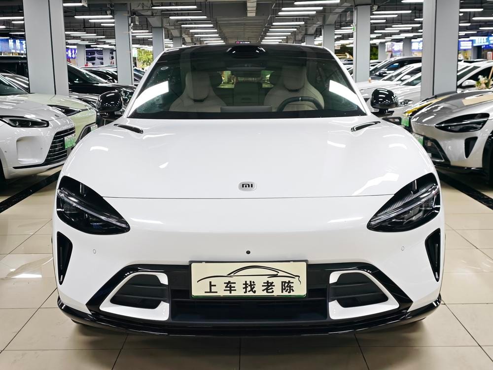 Xiaomi YU7 2025 — фото автомобиля