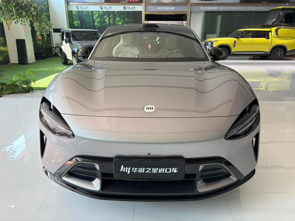 Xiaomi YU7 2025 — фото автомобиля
