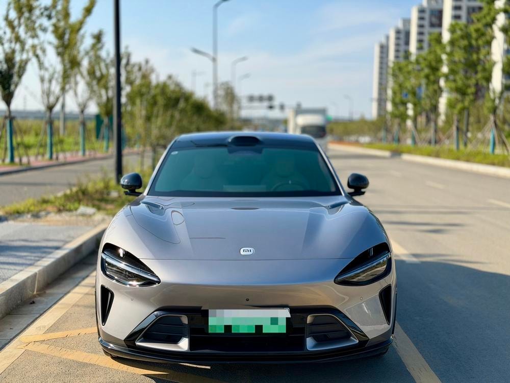 Xiaomi YU7 2025 — фото автомобиля