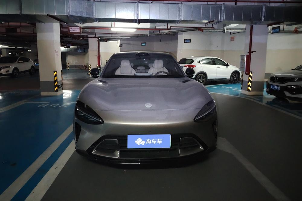 Xiaomi YU7 2025 — фото автомобиля