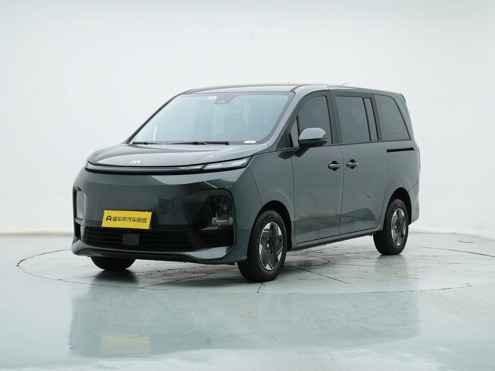 Xinyuan 向上V6 EV 2026 — фото автомобиля 1