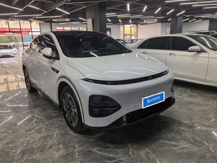 XPeng G6 2023 — фото автомобиля