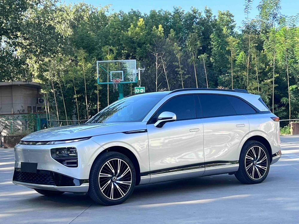 XPeng G9 2024 — фото автомобиля 1