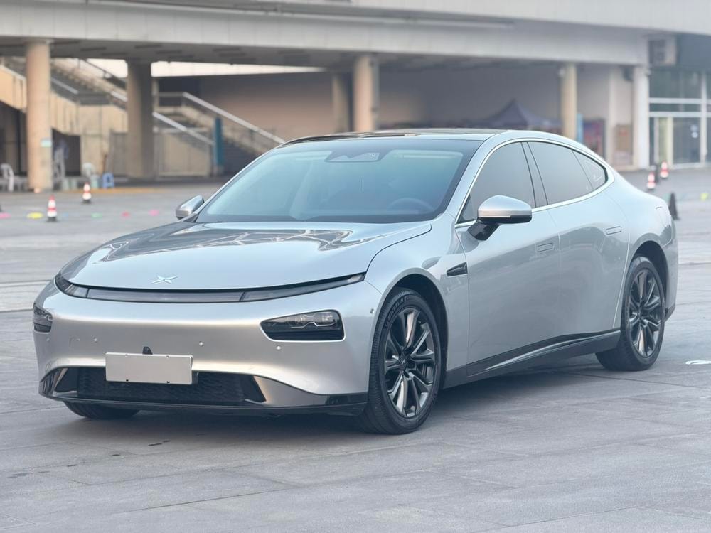 XPeng P7 2022 — фото автомобиля 1