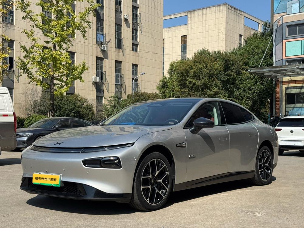 XPeng P7 2023 — фото автомобиля 1