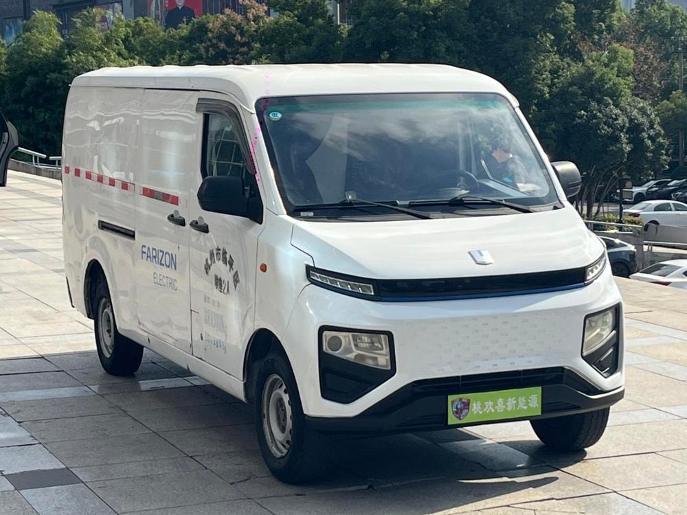 Yuancheng Xingxiang V 2023 — фото автомобиля