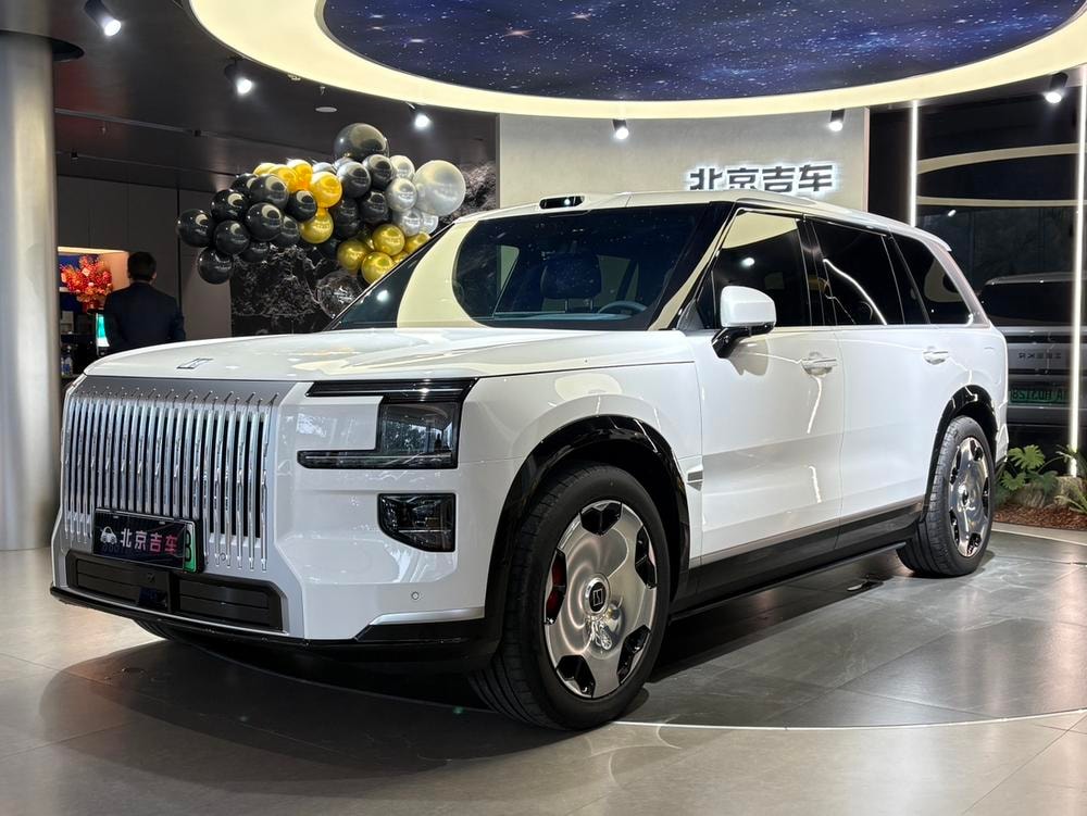 Zeekr 9X 2026 — фото автомобиля 1