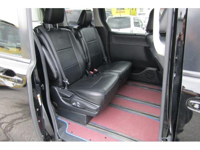 Toyota NOAH 2016 — фото автомобиля 1