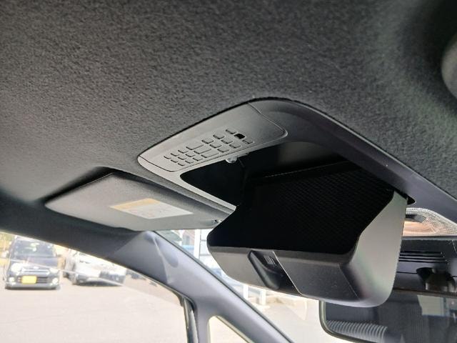Toyota NOAH 2017 — фото автомобиля 1