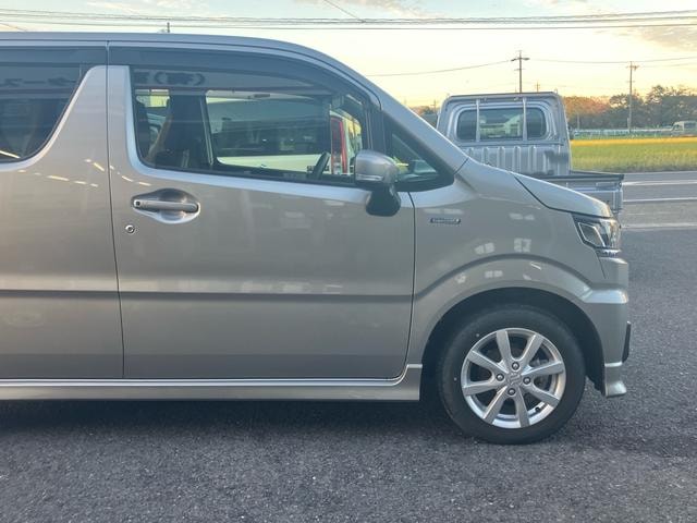 Suzuki WAGON R CUSTOM Z 2023 — фото автомобиля 1