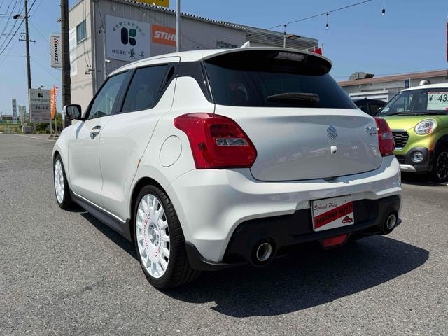 Миниатюра 18