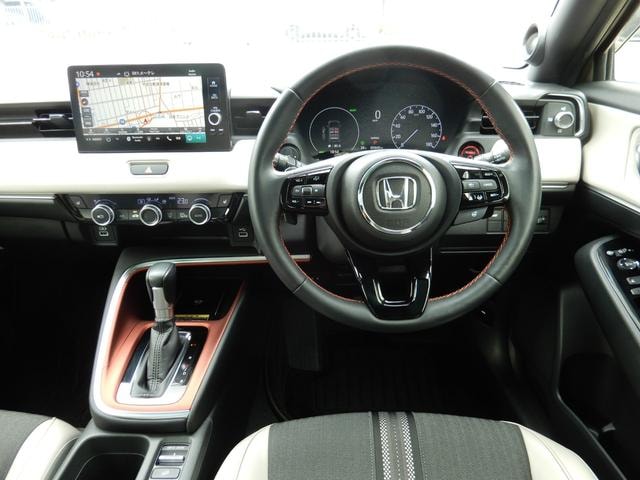 Honda VEZEL 2022 — фото автомобиля 1