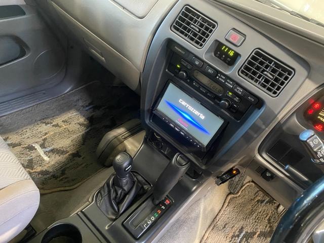 Toyota HILUX SURF 2001 — фото автомобиля 1
