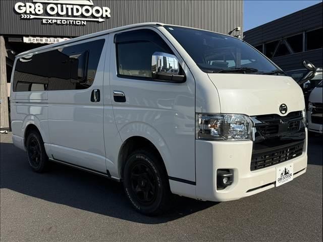 Toyota HIACE VAN 2024 — фото автомобиля 1