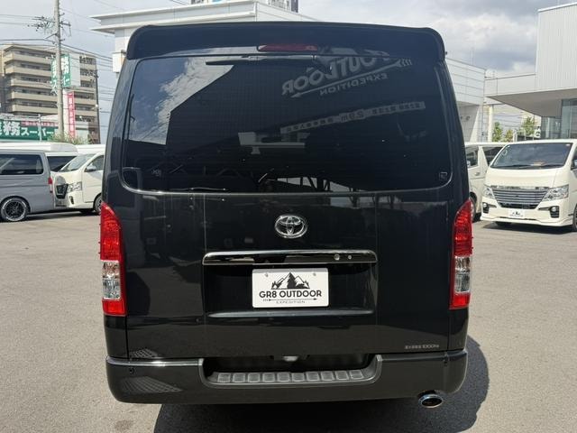 Toyota HIACE VAN 2020 — фото автомобиля 1
