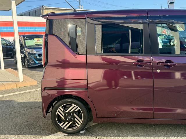 Nissan ROOX 2023 — фото автомобиля 1