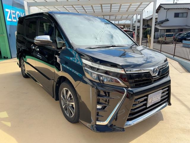 Toyota VOXY 2019 — фото автомобиля 1