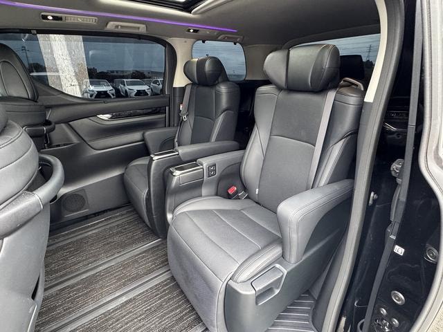Toyota ALPHARD 2022 — фото автомобиля 1