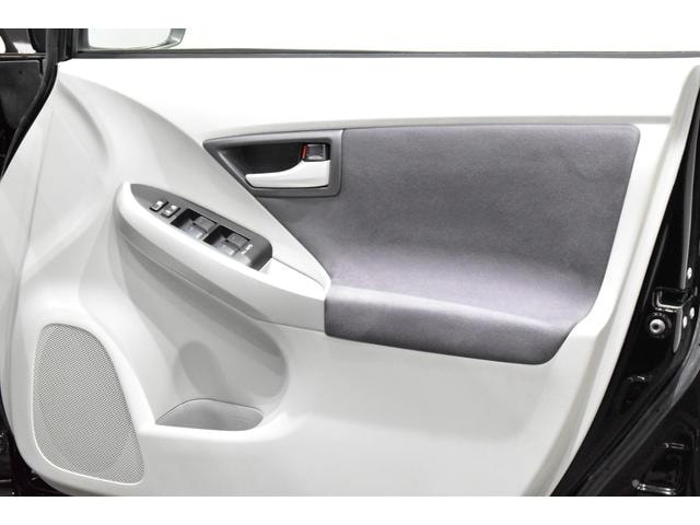 Toyota PRIUS 2011 — фото автомобиля 1