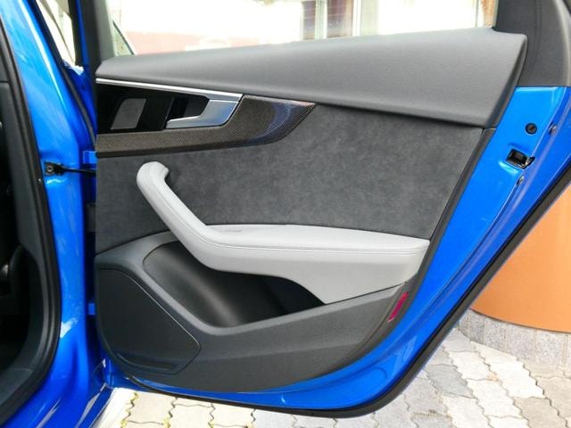 Миниатюра 38