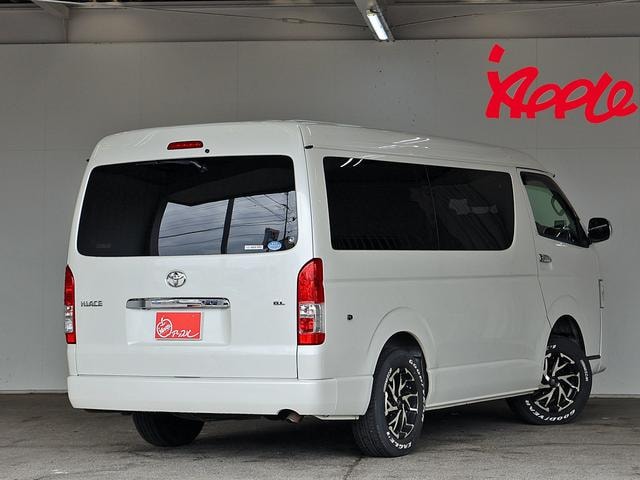 Toyota HIACE WAGON 2018 — фото автомобиля 1