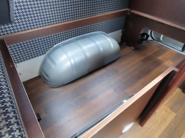 Миниатюра 12