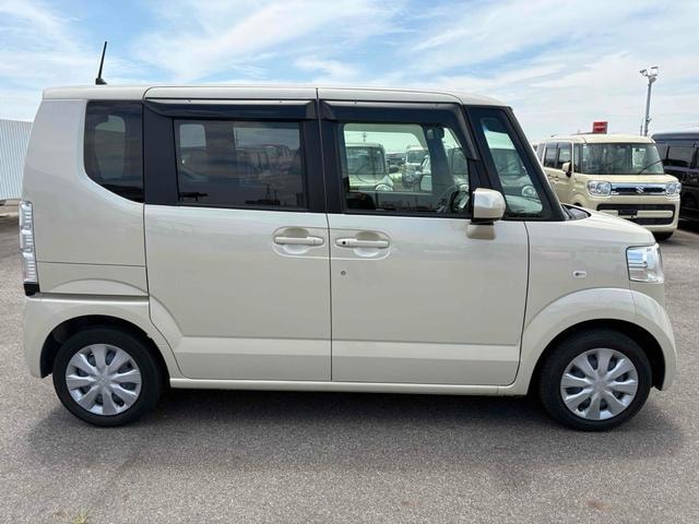 Honda N-BOX 2017 — фото автомобиля 1