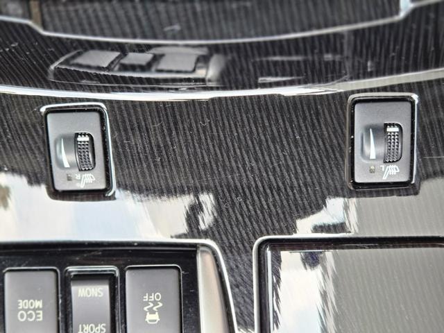 Toyota MARK X 2016 — фото автомобиля 1