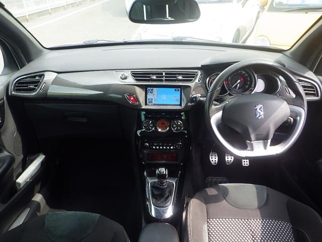 Citroen DS3 2012 — фото автомобиля 1