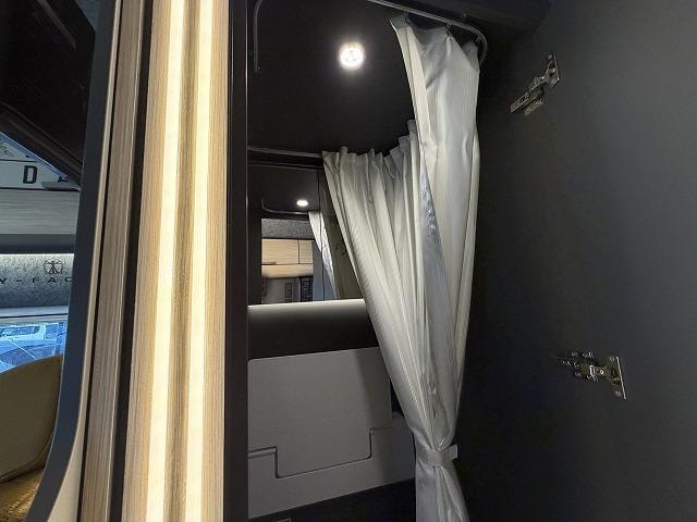 Миниатюра 37