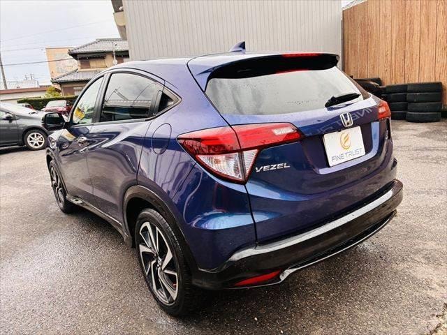 Миниатюра 19