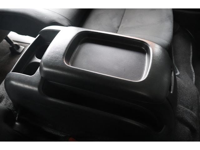 Миниатюра 28