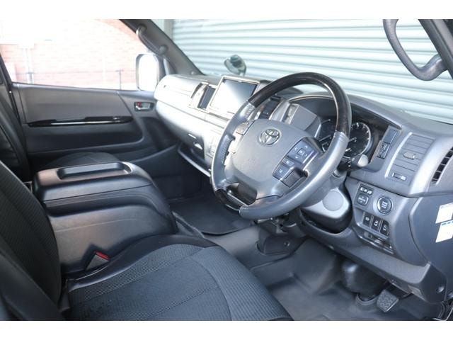 Toyota HIACE VAN 2021 — фото автомобиля 1