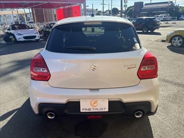 Миниатюра 18