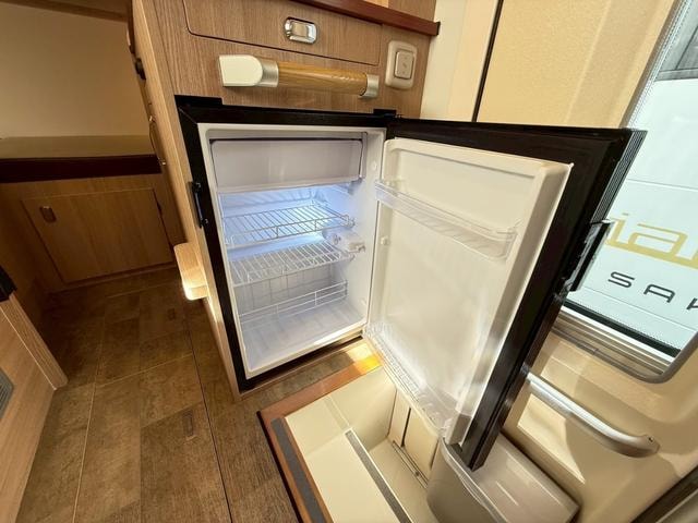 Миниатюра 27