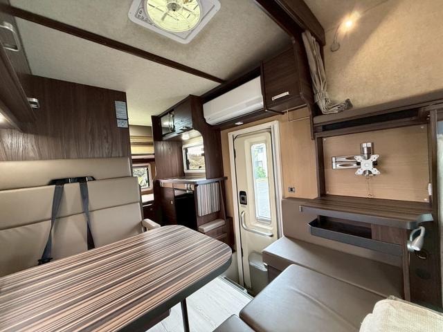 Миниатюра 19